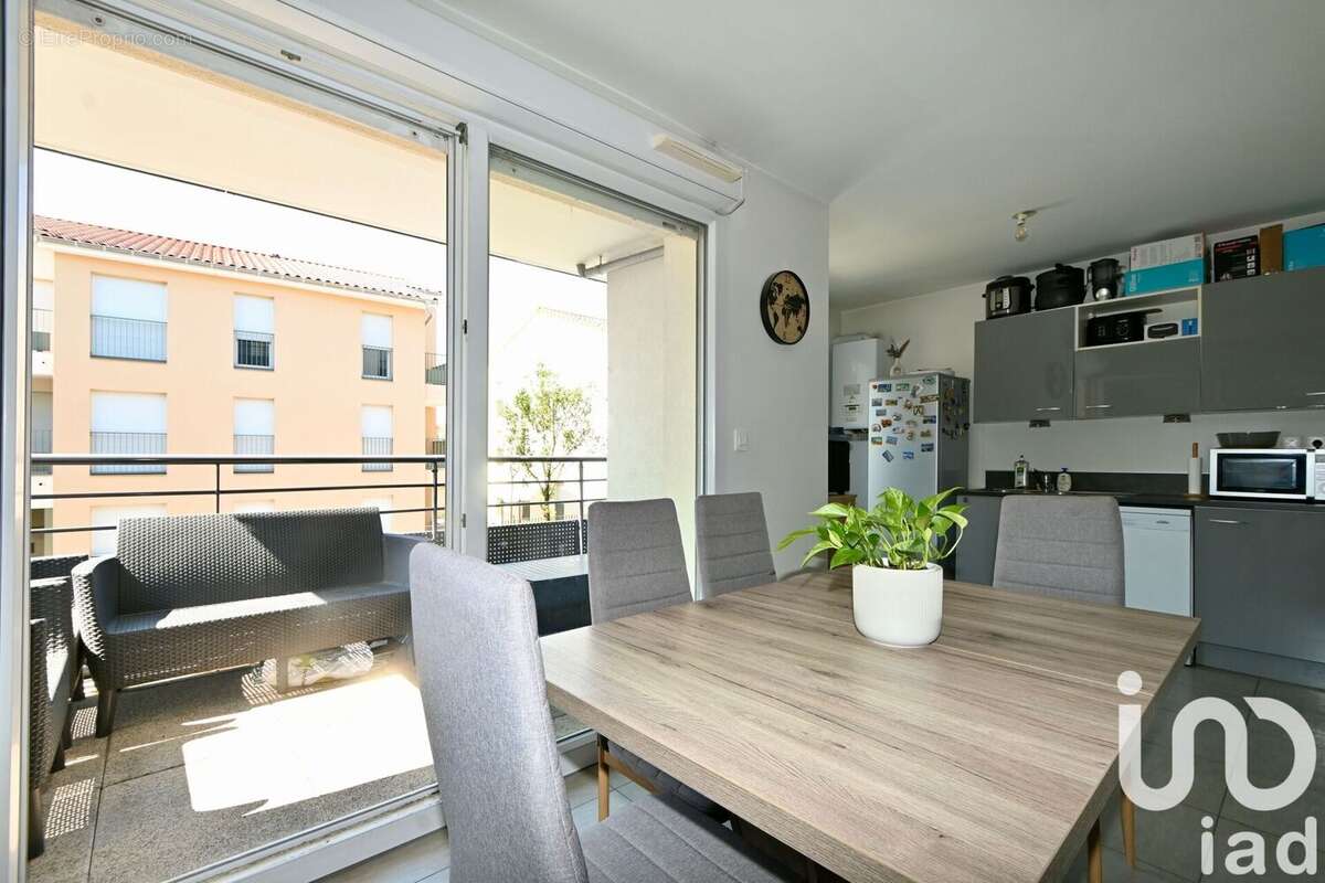 Photo 9 - Appartement à MEYZIEU