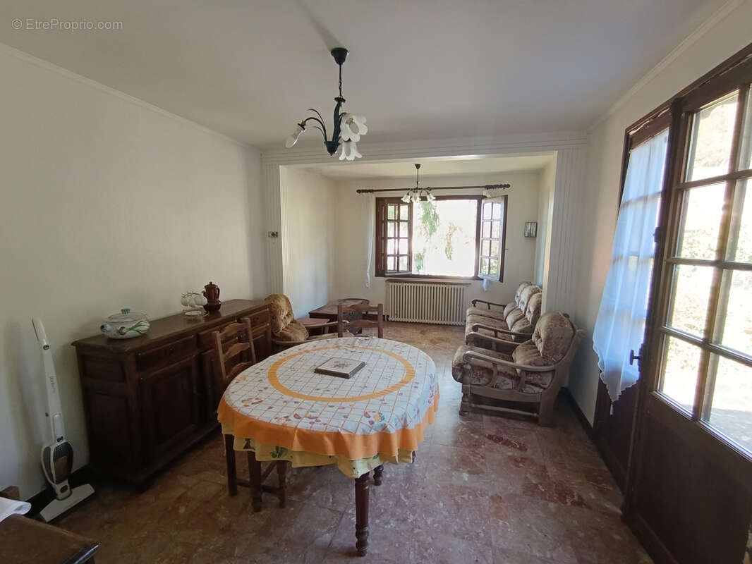 Maison à BURES-SUR-YVETTE