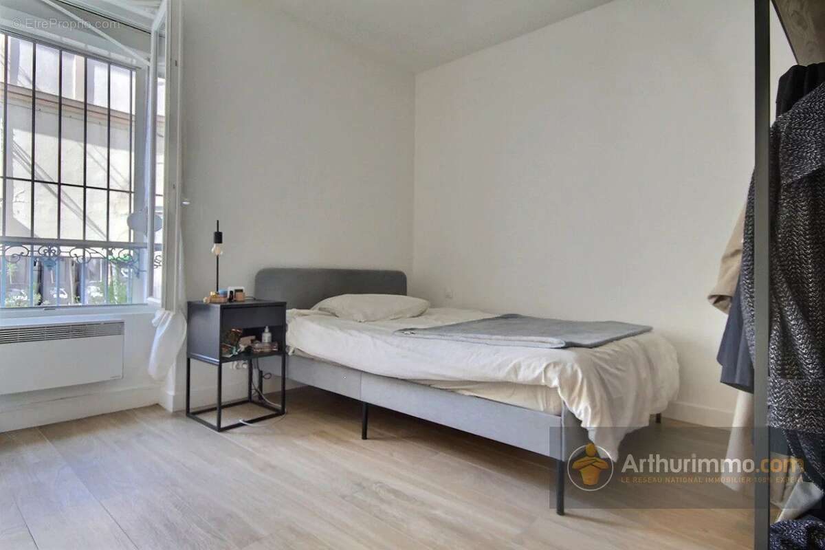 Appartement à CHARENTON-LE-PONT
