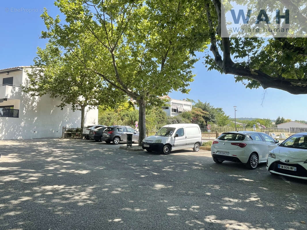 Maison de village renovee tour classee monument historique - p3, 2 ch, dressing, terrasse, garage, clim - photo 15