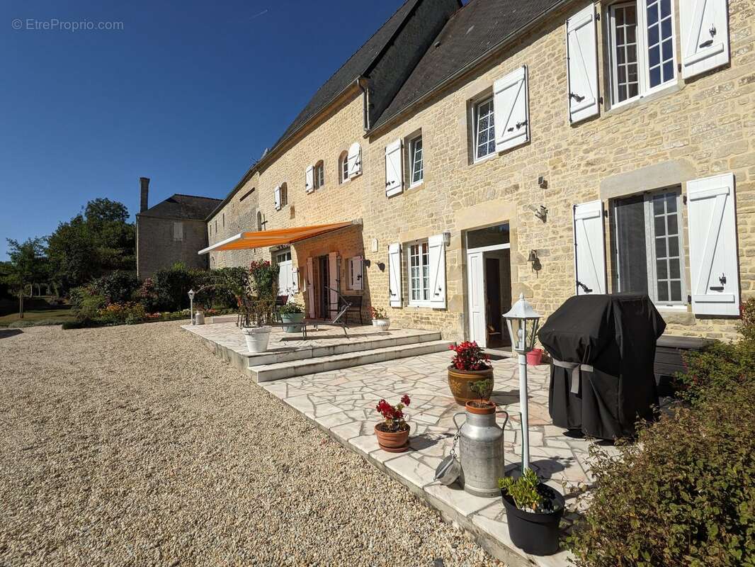 Maison 153 m² à Colleville-Sur-Mer  - photo 2