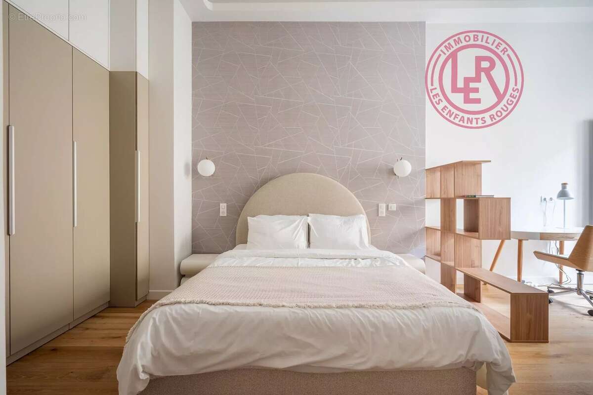 Appartement à PARIS-3E