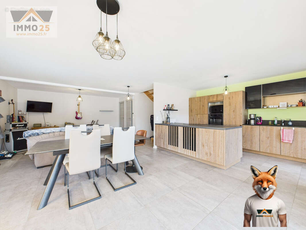 Appartement à ORCHAMPS-VENNES