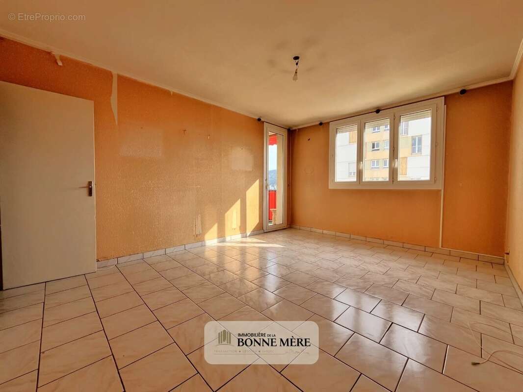 Appartement à MARSEILLE-11E