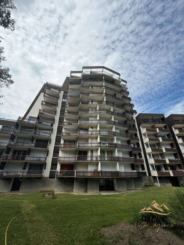Appartement 43 m² à La Salle-Les-Alpes  - photo 2