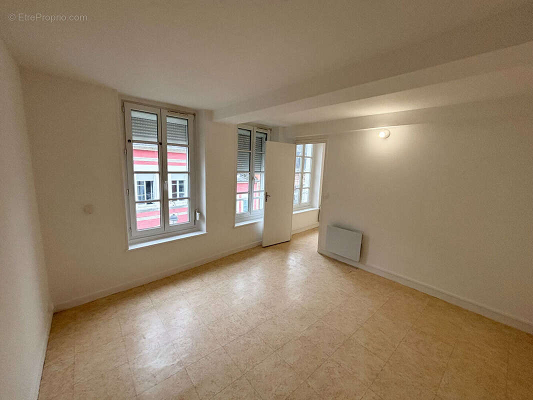 Appartement à GUISE