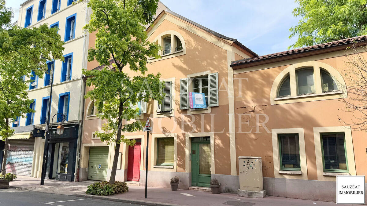Appartement à MONTROUGE