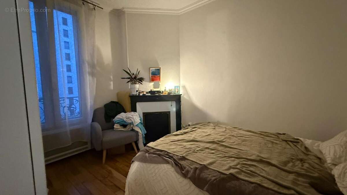Appartement à SURESNES