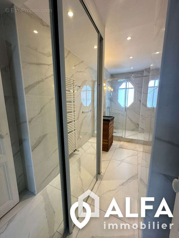 Enghien-les-Bains  /  Emplacement de premier choix /  3 pièces traversant 60 m² - photo 10