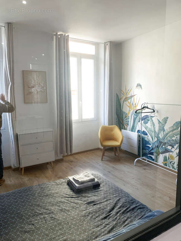 Appartement à MARSEILLE-6E