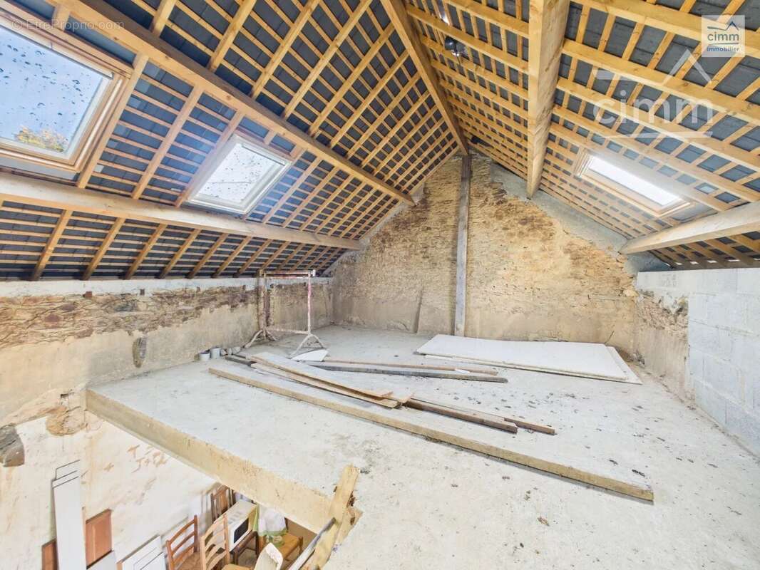 Maison à LES BRULAIS