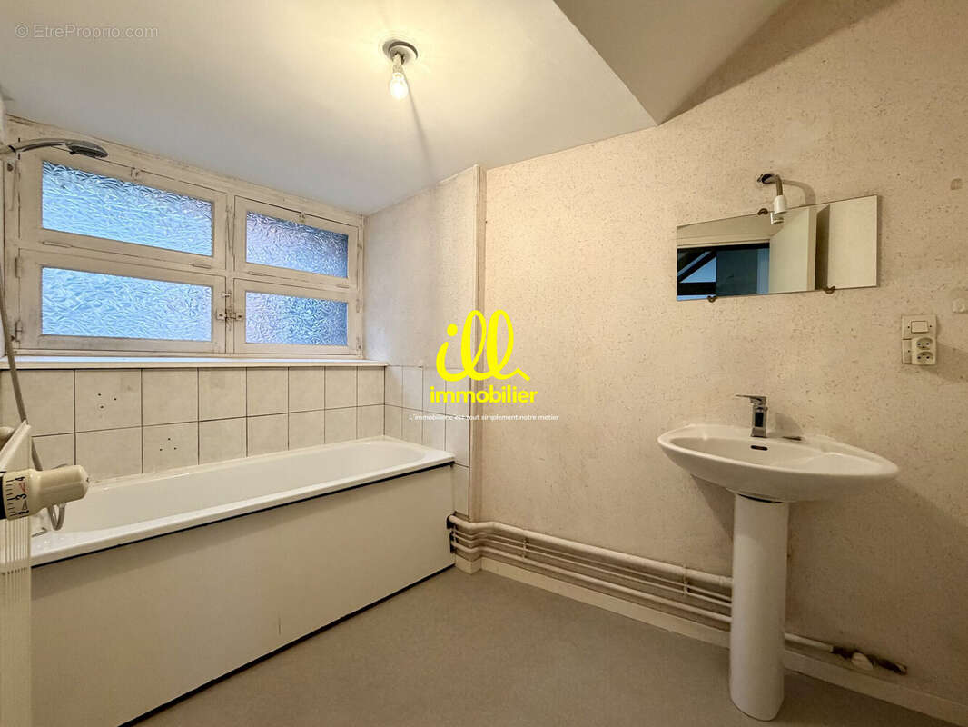 Appartement 50 m² à Charleville-Mezieres  - photo 7