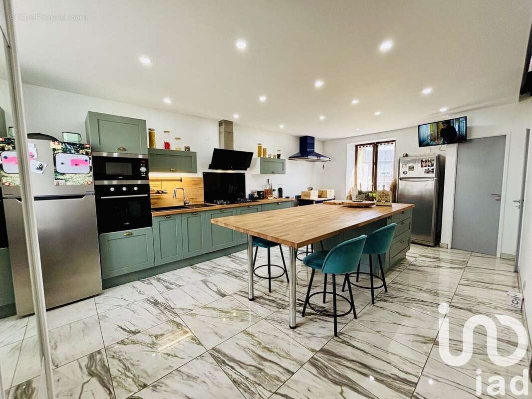 Photo 3 - Maison à VIVIER-AU-COURT