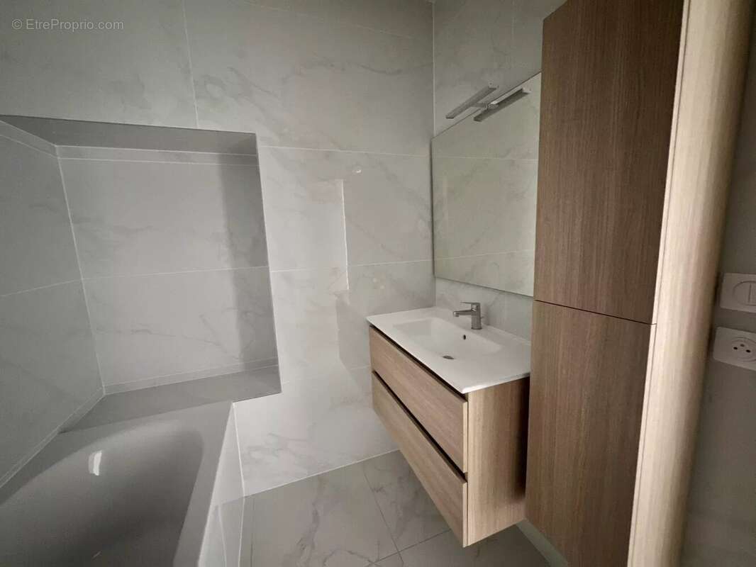 Appartement à TREPT