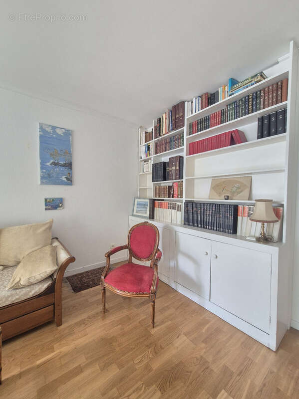 Appartement T3 à NANTES avec terasse et place de parking - photo 3
