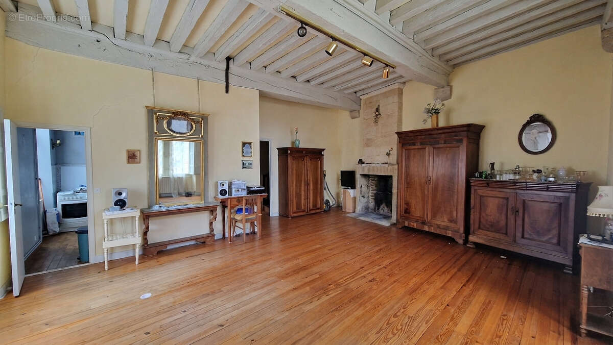 Centre historique st macaire - maison 140 m2 avec terrasse - photo 6