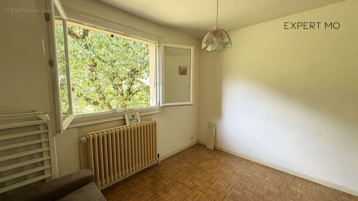 Maison à LA TERRASSE