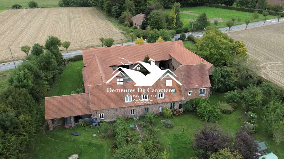 Maison à CAPPELLE-EN-PEVELE