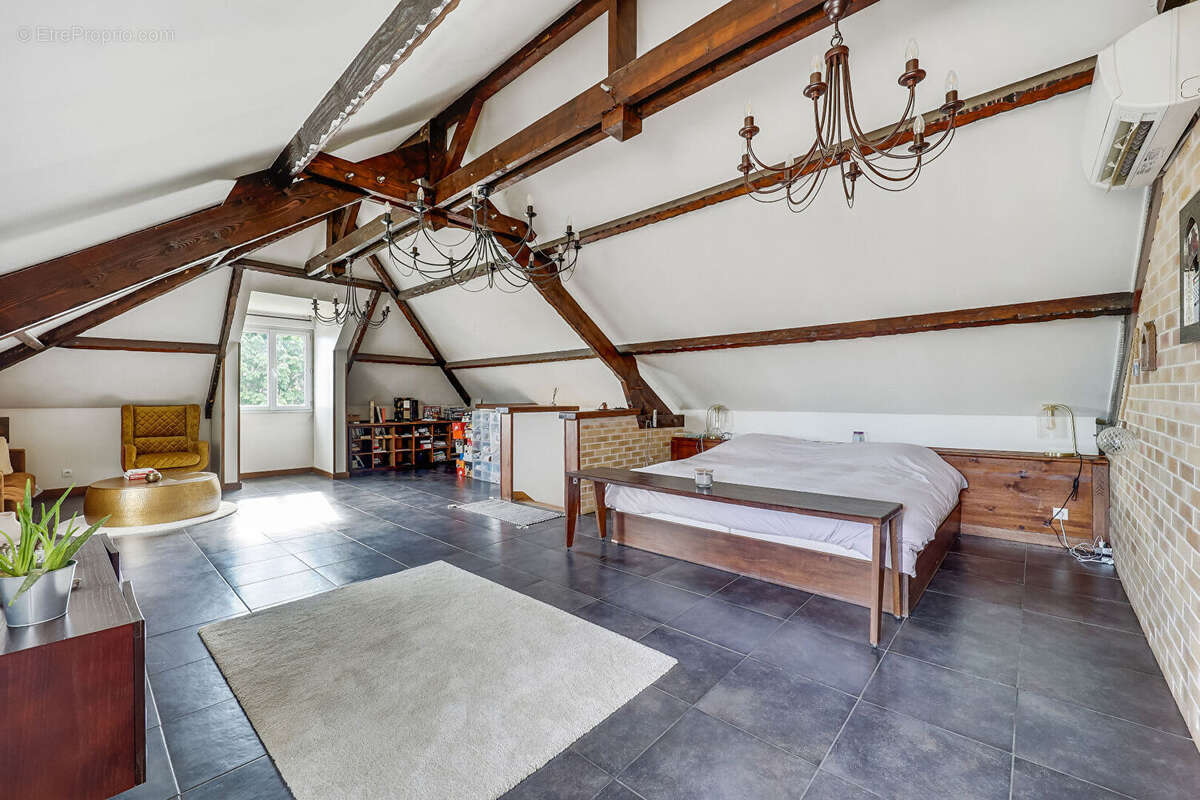 Maison à CHAMPIGNY-SUR-MARNE