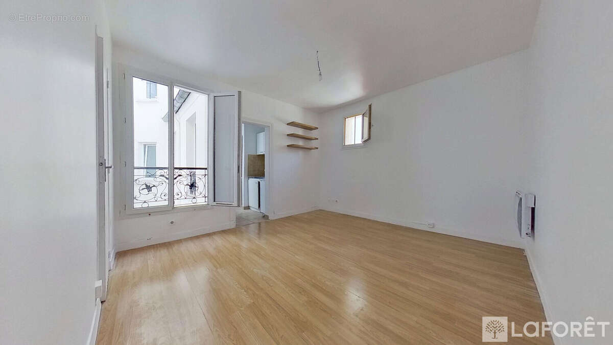Appartement à PARIS-17E