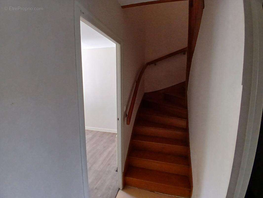 Duplex vue sur la Mayenne de 77.4 m2 - photo 8