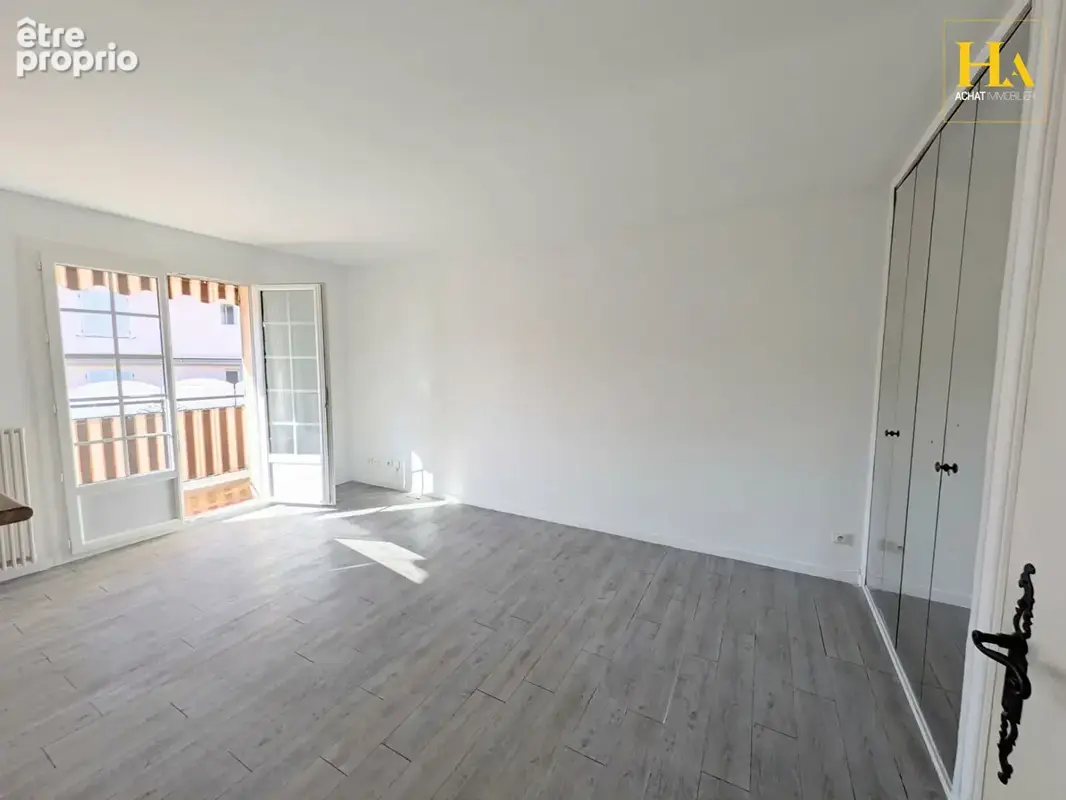 Appartement à Vallauris type 2 de 42 m2 à voir absolument - photo 9