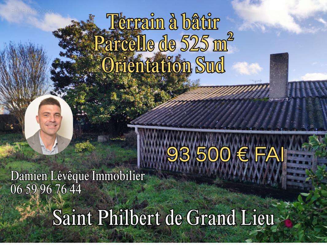 Terrain à SAINT-PHILBERT-DE-GRAND-LIEU