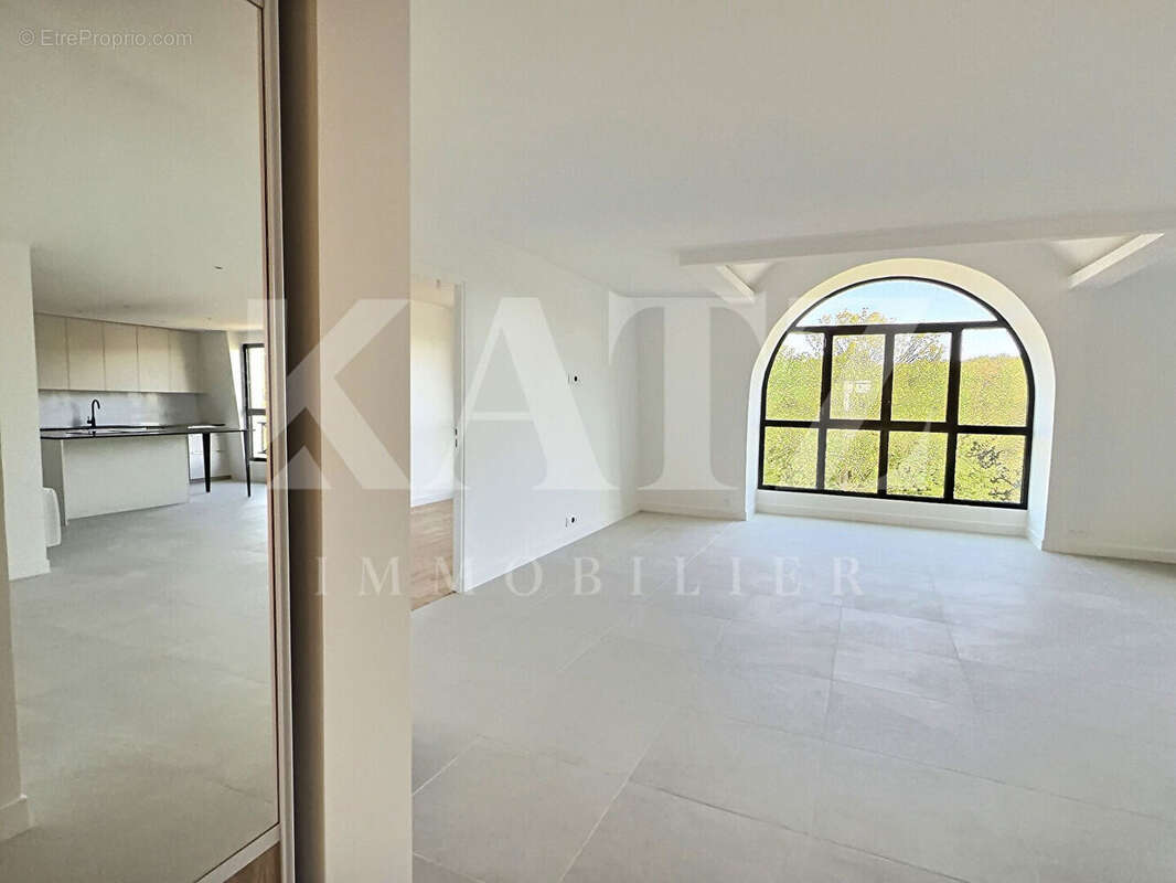 Appartement à GARCHES