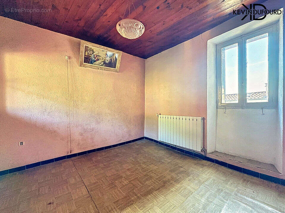 Maison de village 115m² avec une cour intérieure à LES VANS - photo 6