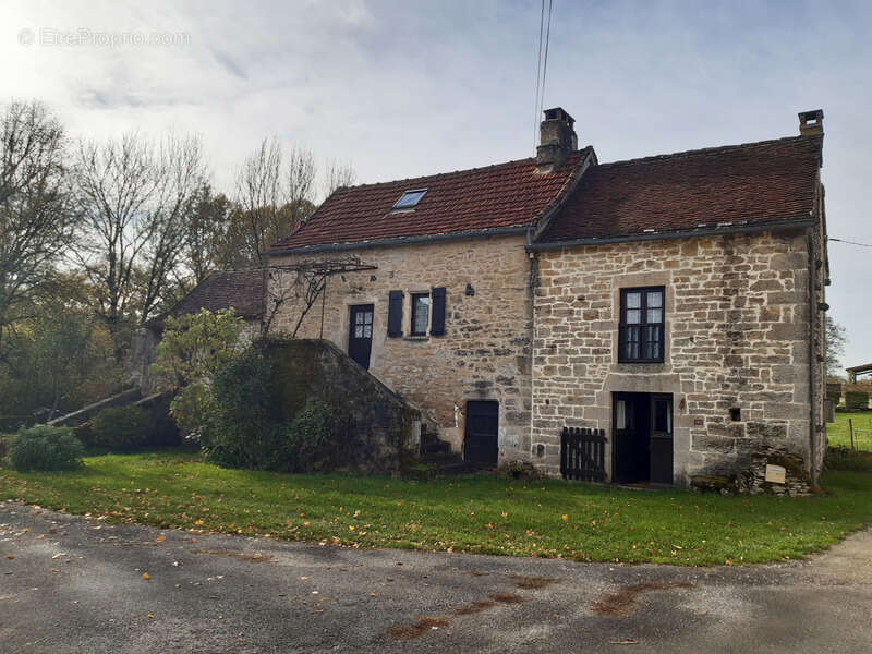 Maison à LARAMIERE