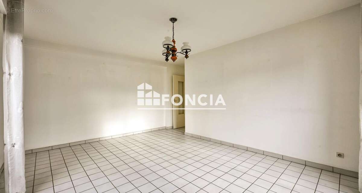 Appartement à MEULAN