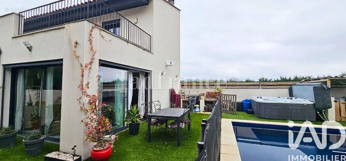 Photo 1 - Maison à VINCA