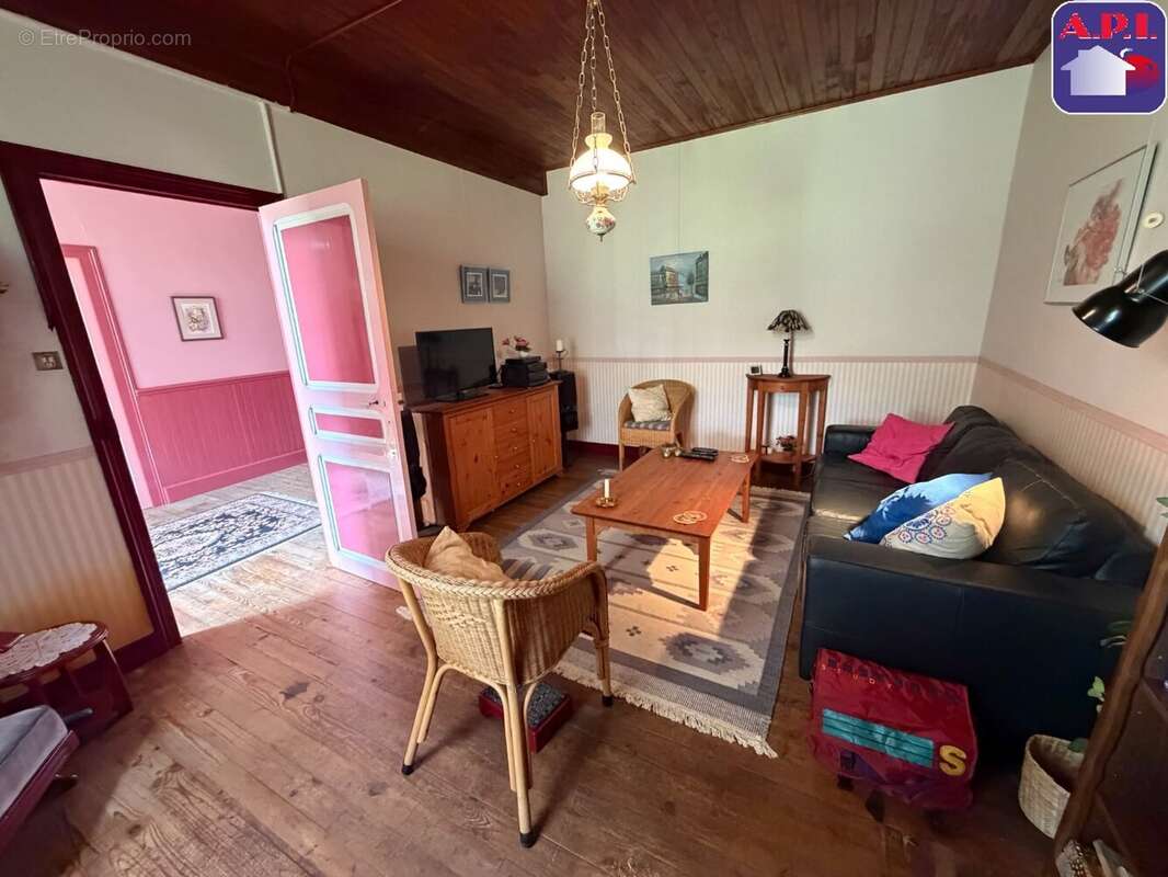Maison à CRAMPAGNA