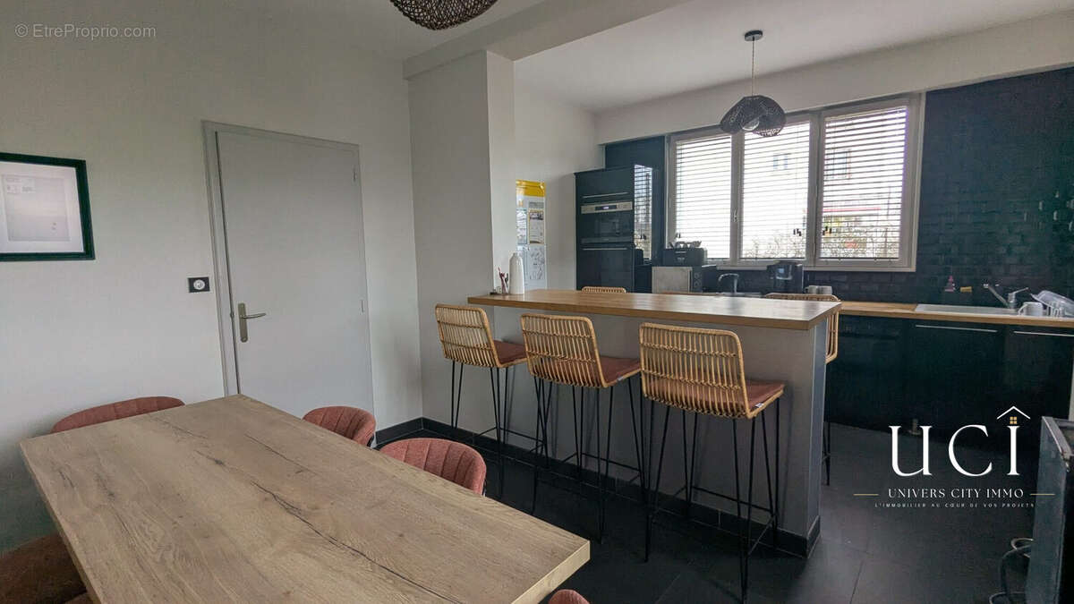 Commerce 284 m² à Saint-Sebastien-Sur-Loire  - photo 6
