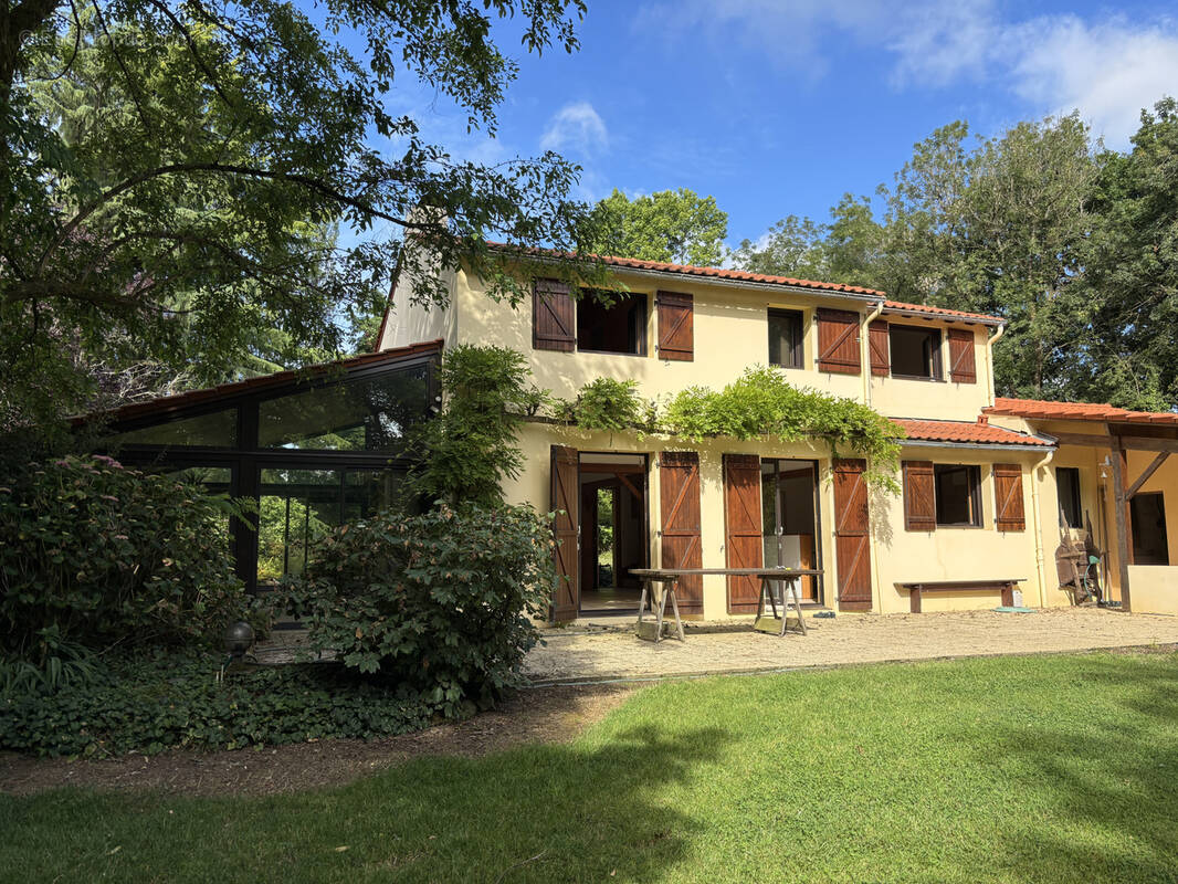 Maison à LE CELLIER