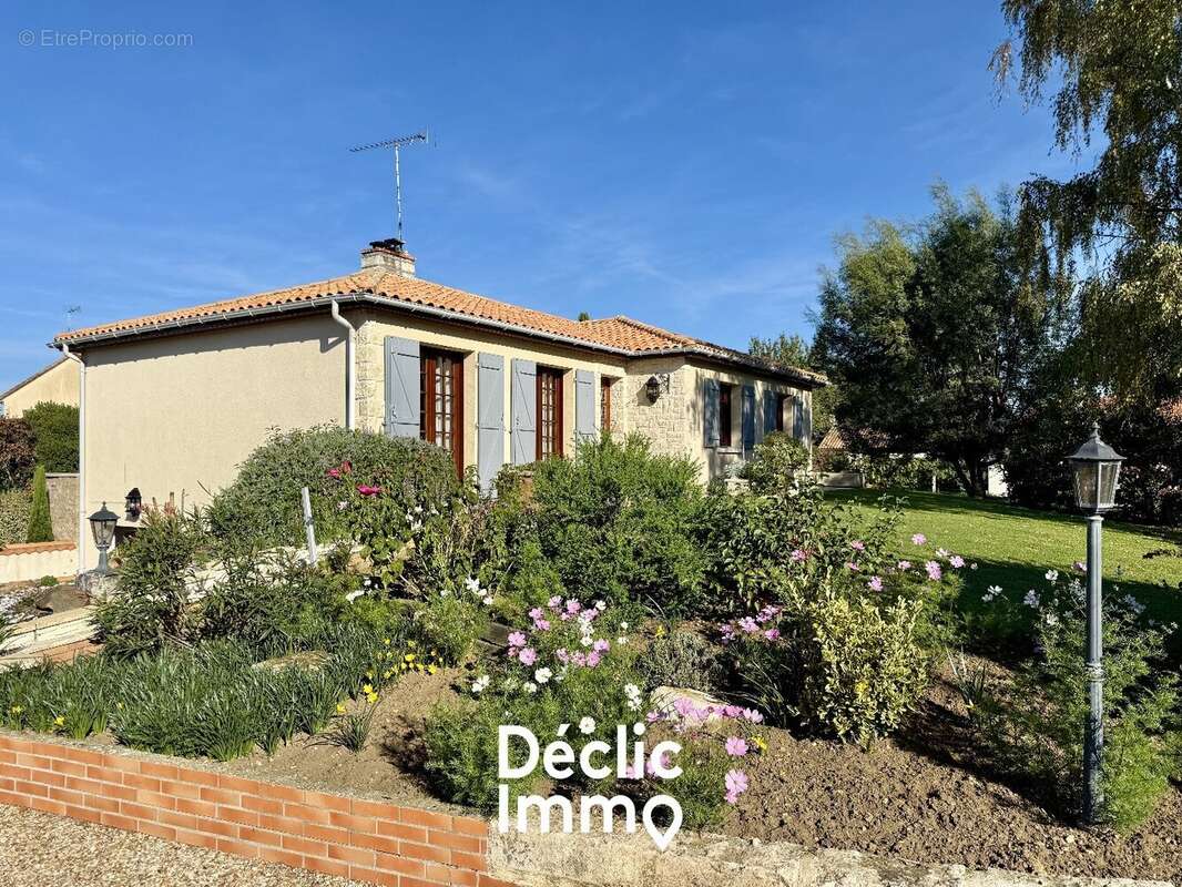 Maison à MARIGNY-BRIZAY