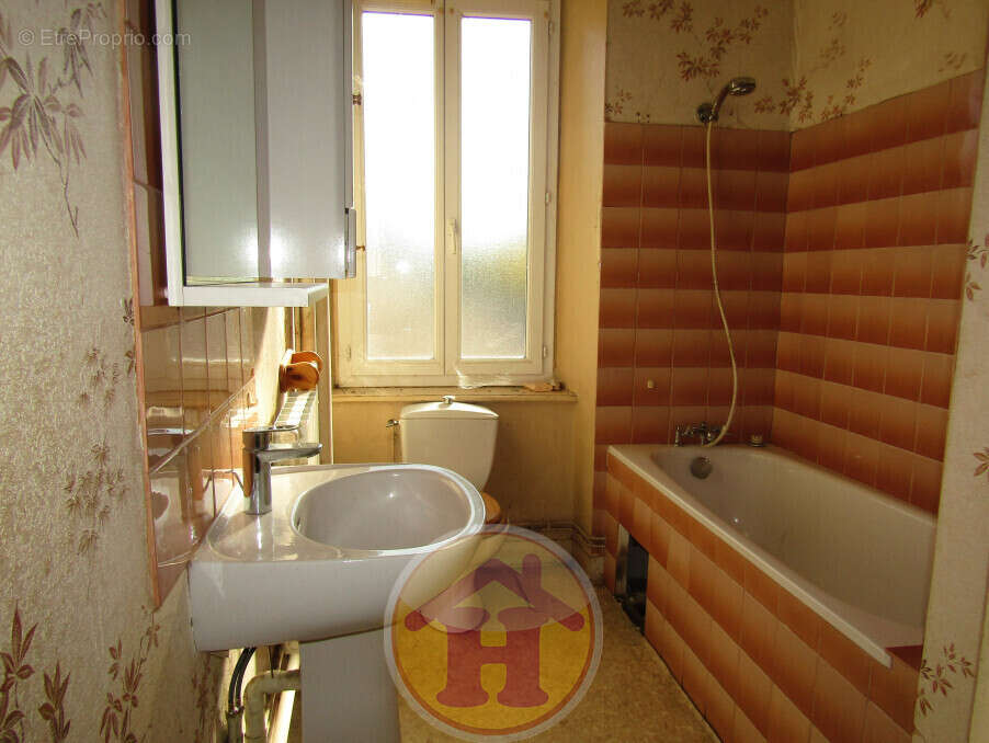 Appartement à SAINT-VICTURNIEN