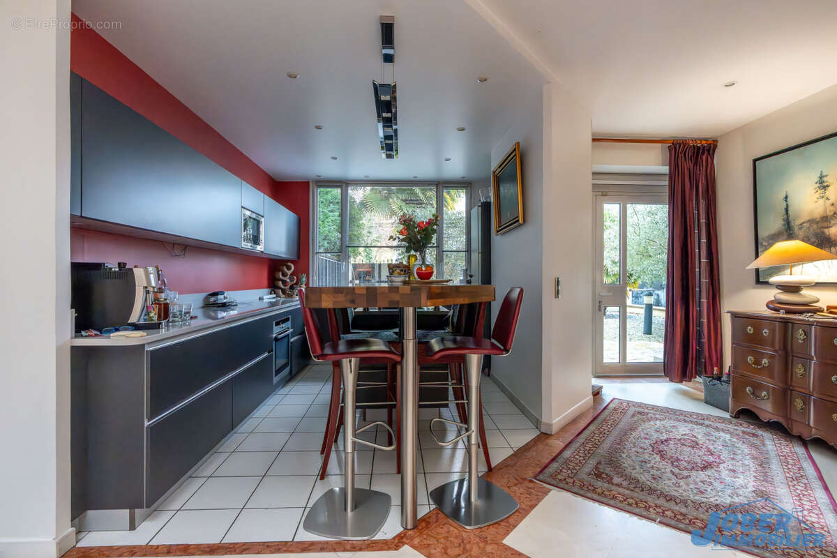 Maison à NOGENT-SUR-MARNE