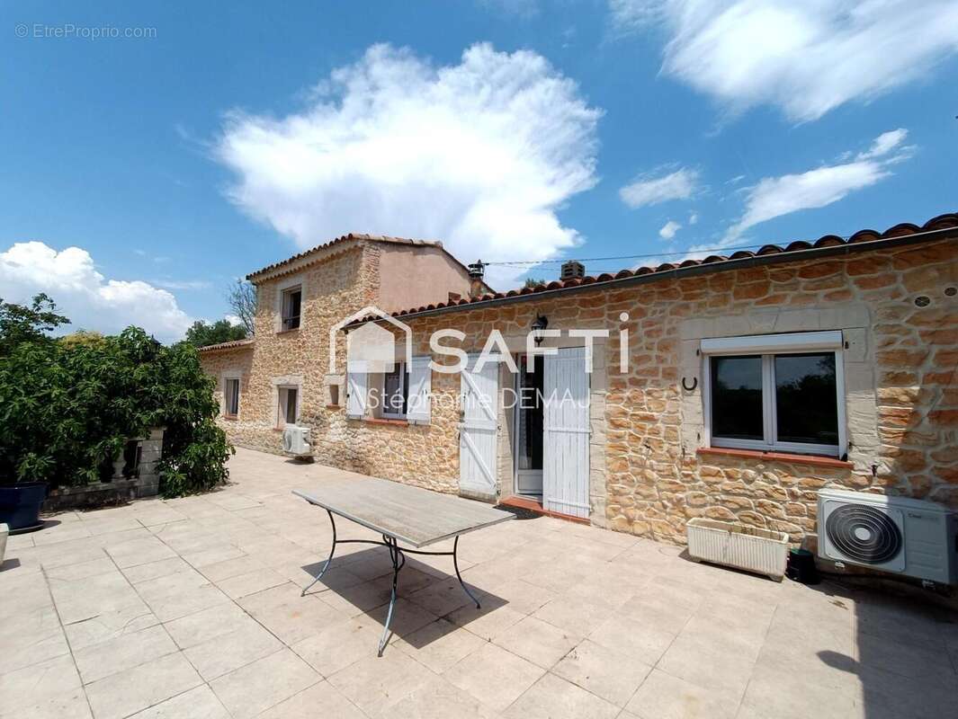 Photo 2 - Maison à DRAGUIGNAN