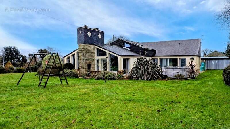 Maison à KERSAINT-PLABENNEC