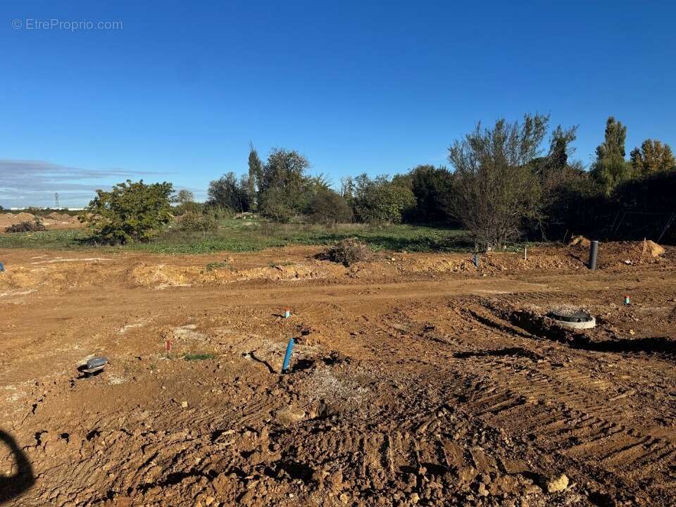 Terrain à FOS-SUR-MER