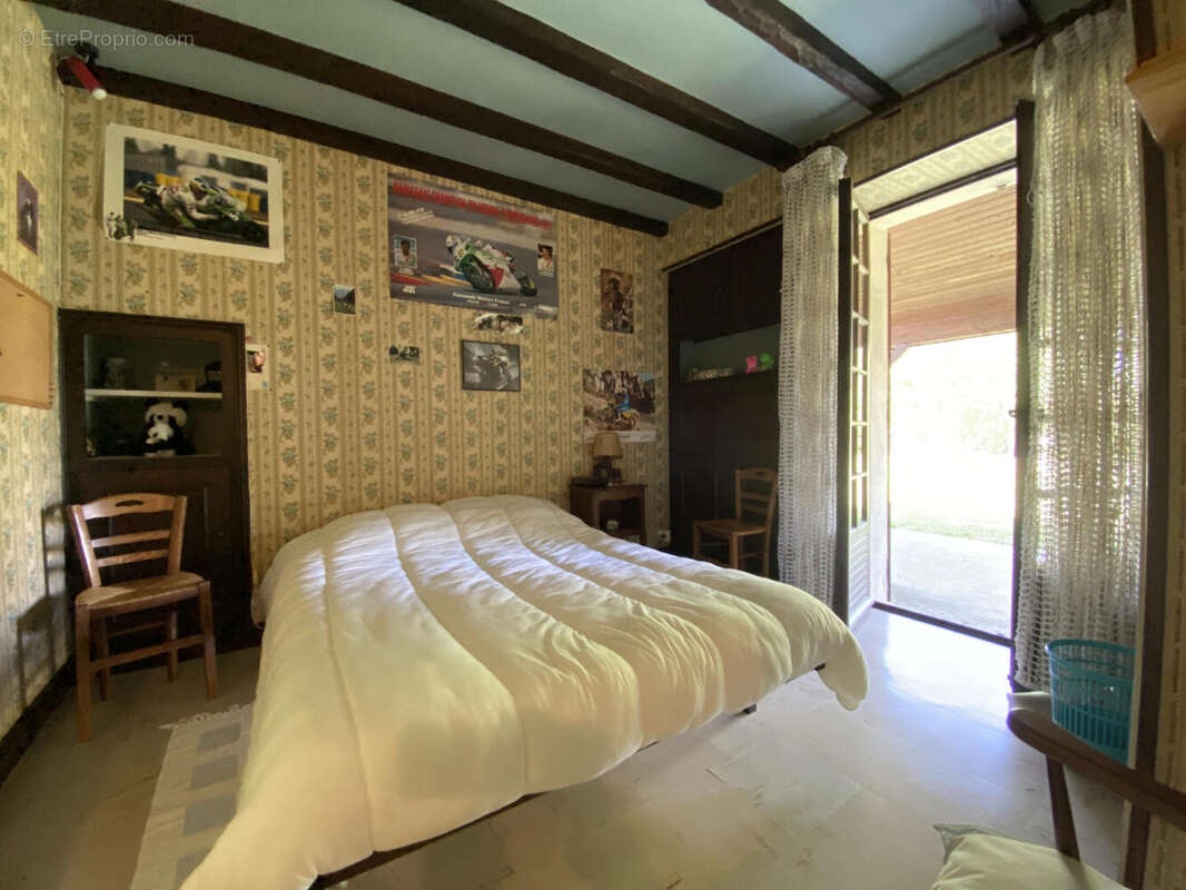 ch 1 rdc - Maison à SAUVIGNAC