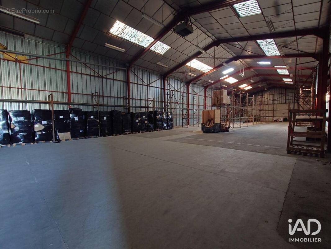 Photo 1 - Commerce à BELLAC