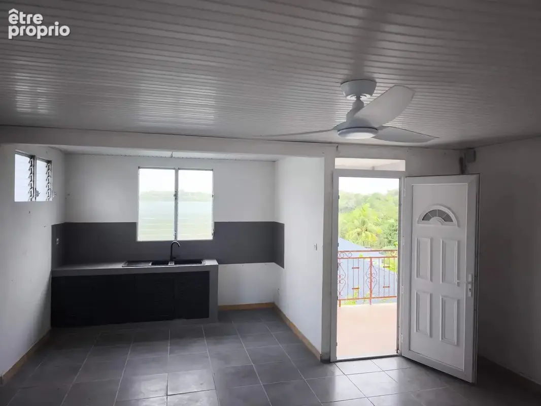 Photo Appartement à Riviere-Salee au prix de 220 000€