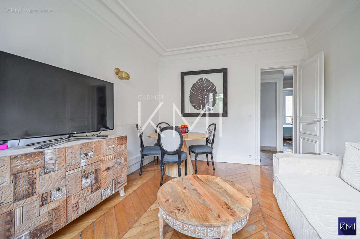 Appartement à PARIS-12E