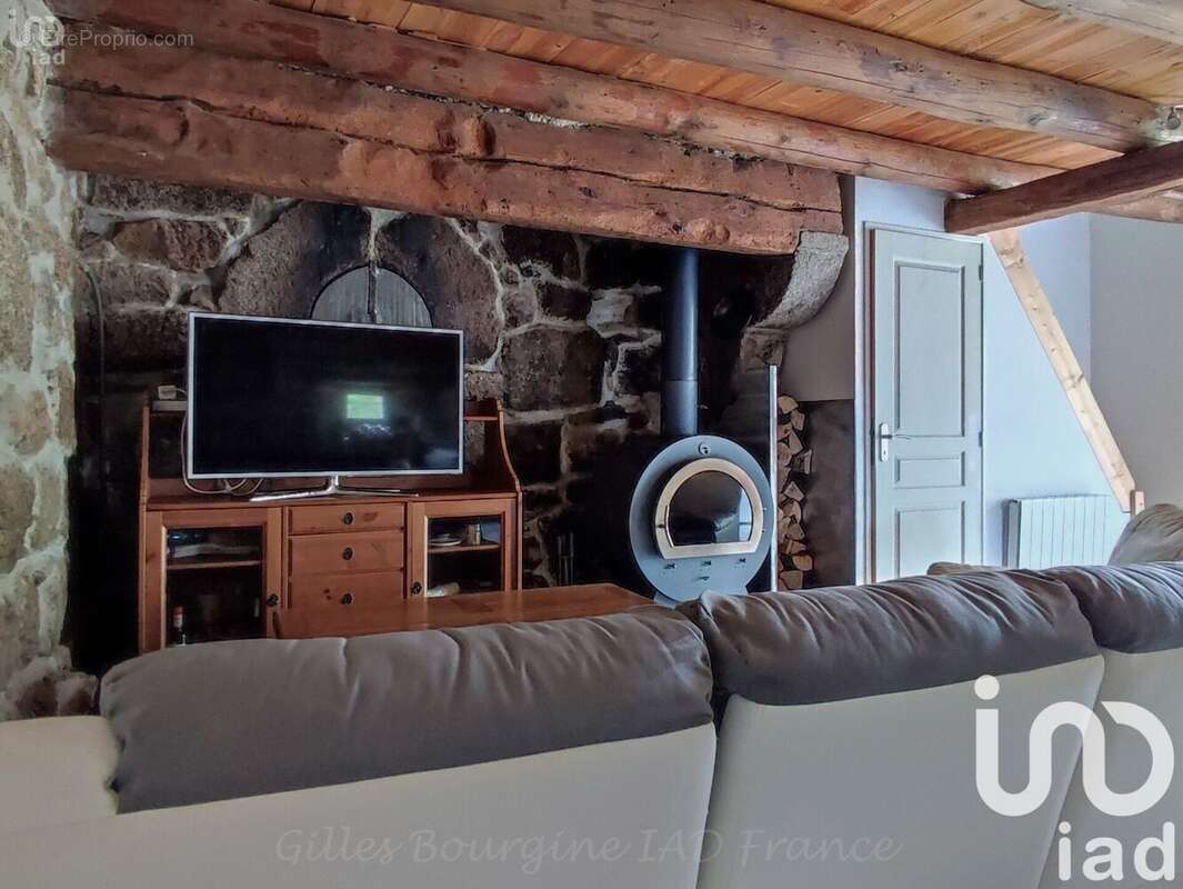 Photo 5 - Maison à AUMONT-AUBRAC