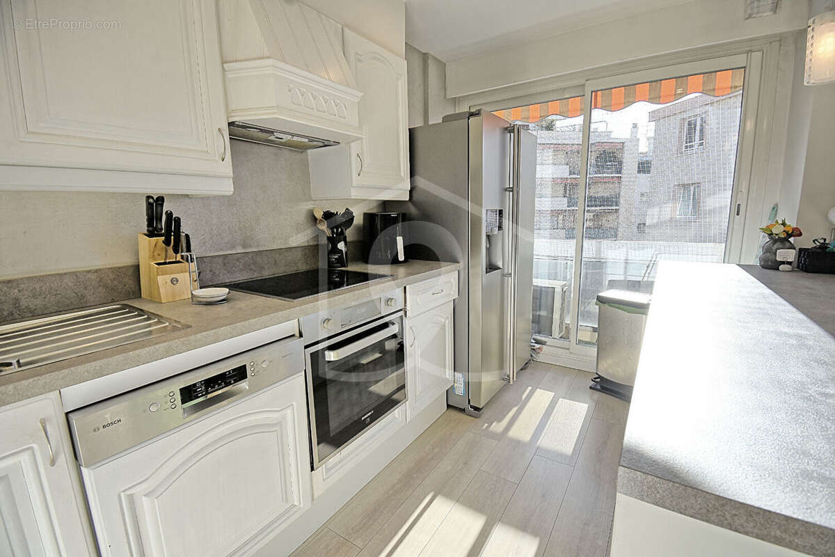 Appartement Antibes 5 pièce(s) 100.3 m2 - photo 5