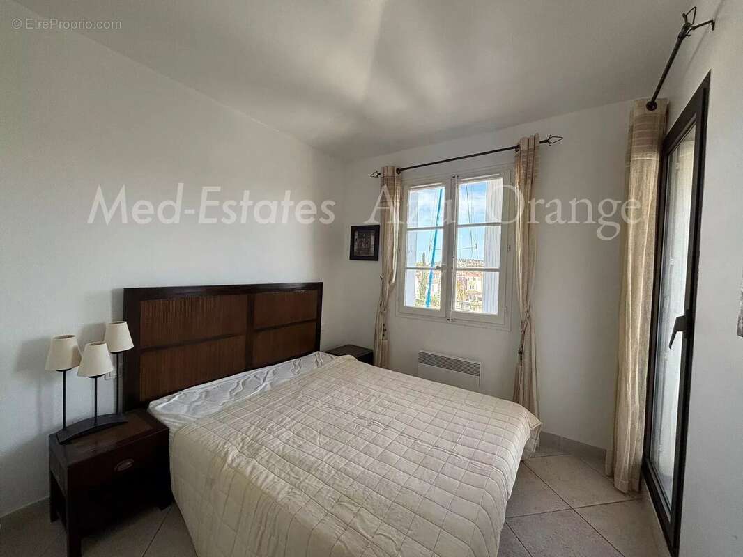 Appartement à GRIMAUD