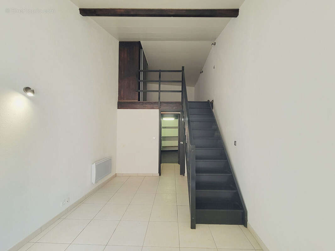 Maison à POURRIERES