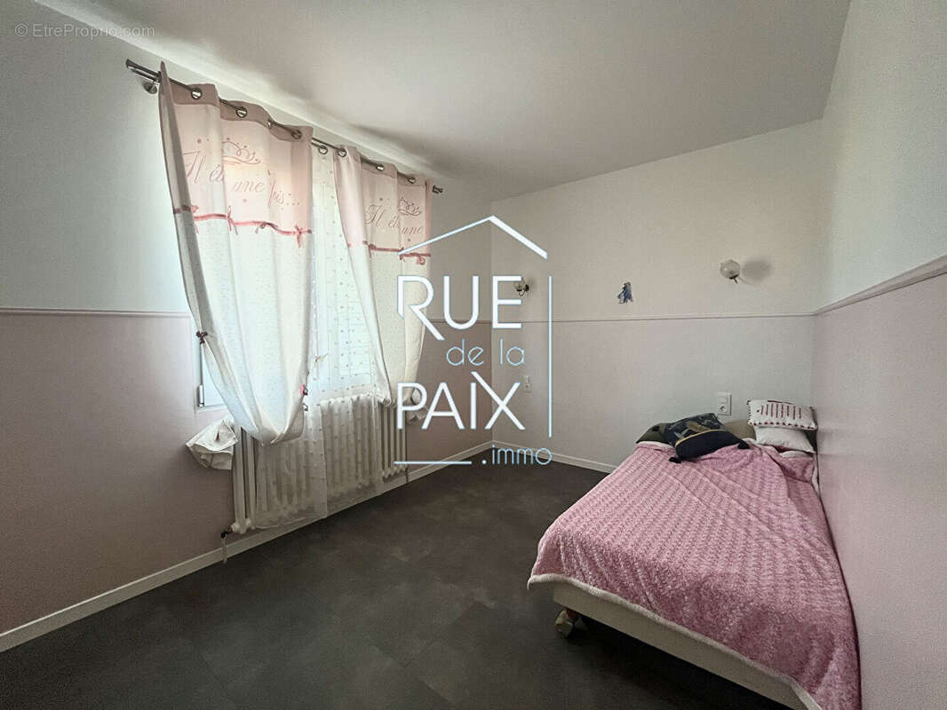 Maison à LA FERRIERE-EN-PARTHENAY